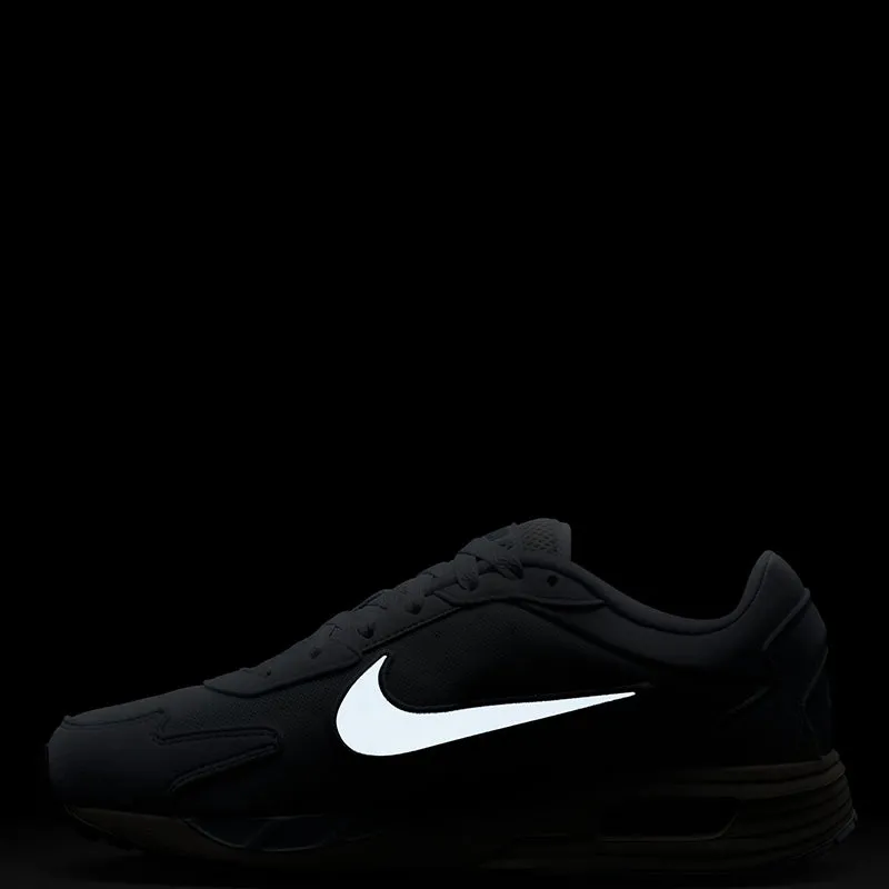 Nike Women's Air Max Solo