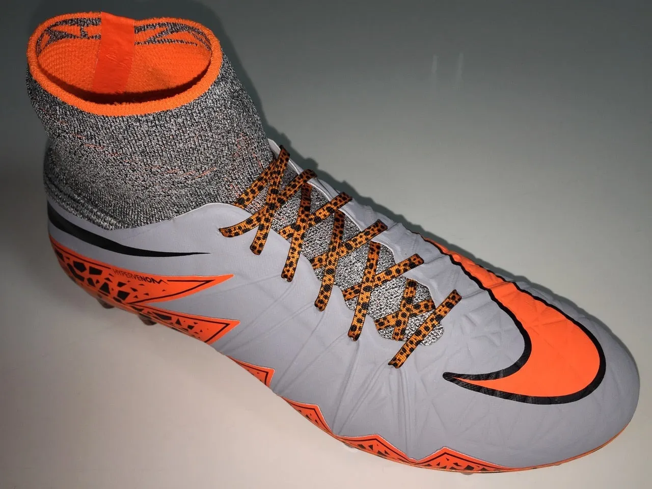 SR4U Laces Orange Premium