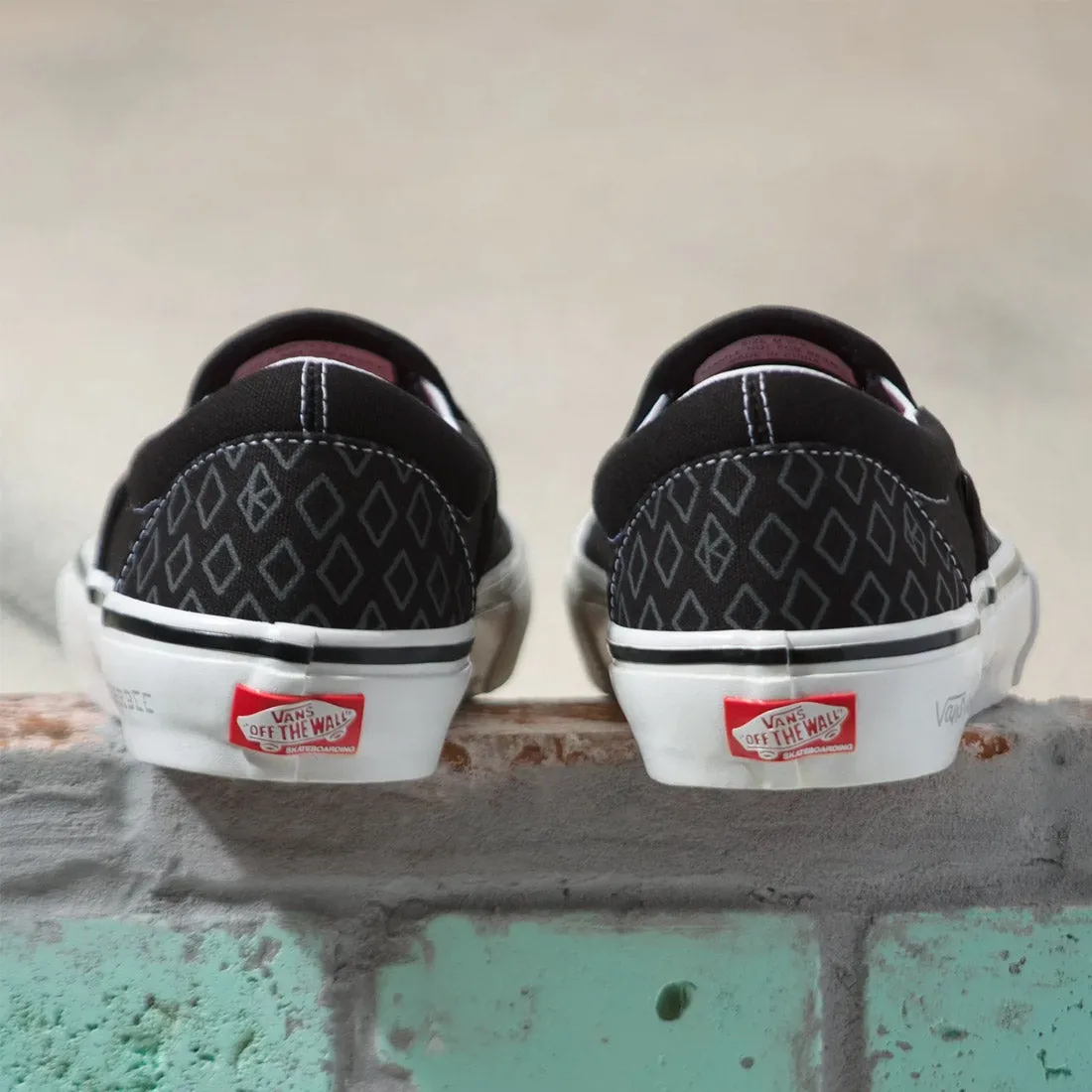 VANS Skate Slip-On (Krooked By Natas For Ray) - Black