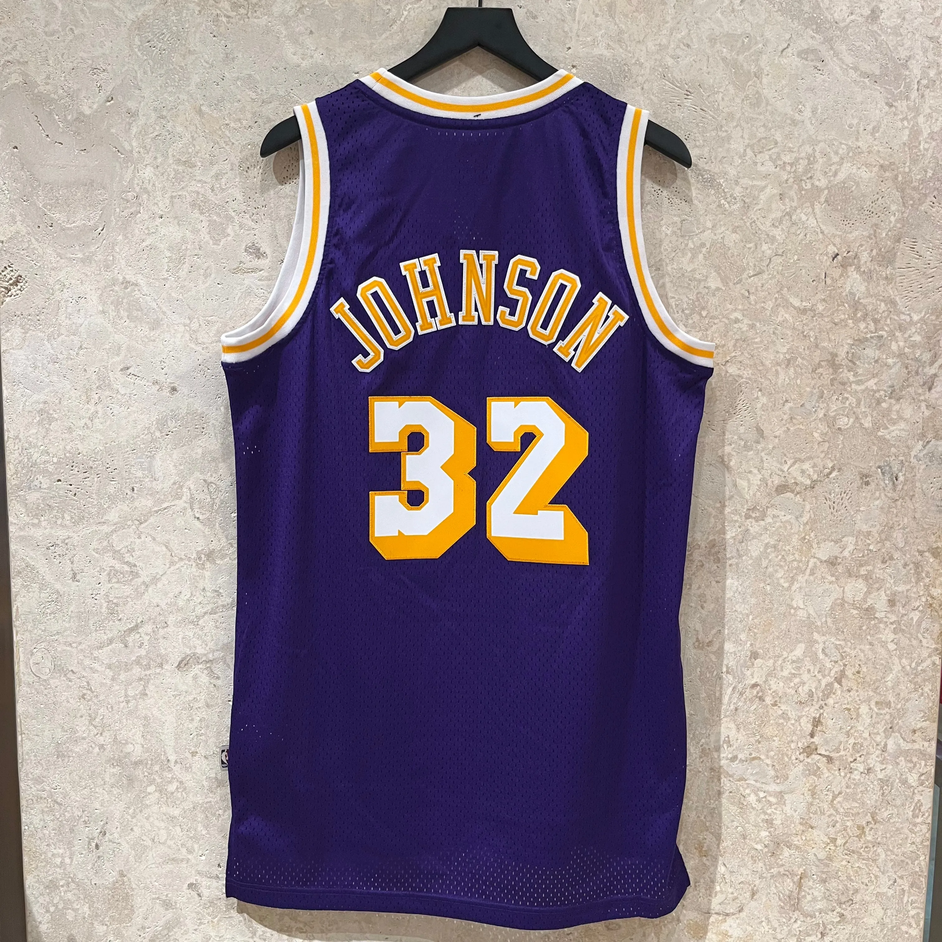 WF Adidas Los Angeles Lakers Magic Johnson Jersey Size M